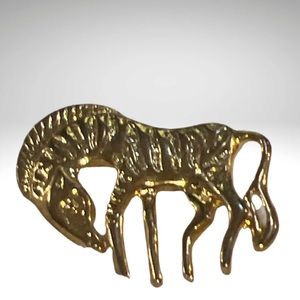 Zebra Brooch Pin Unmarked Gold Tone